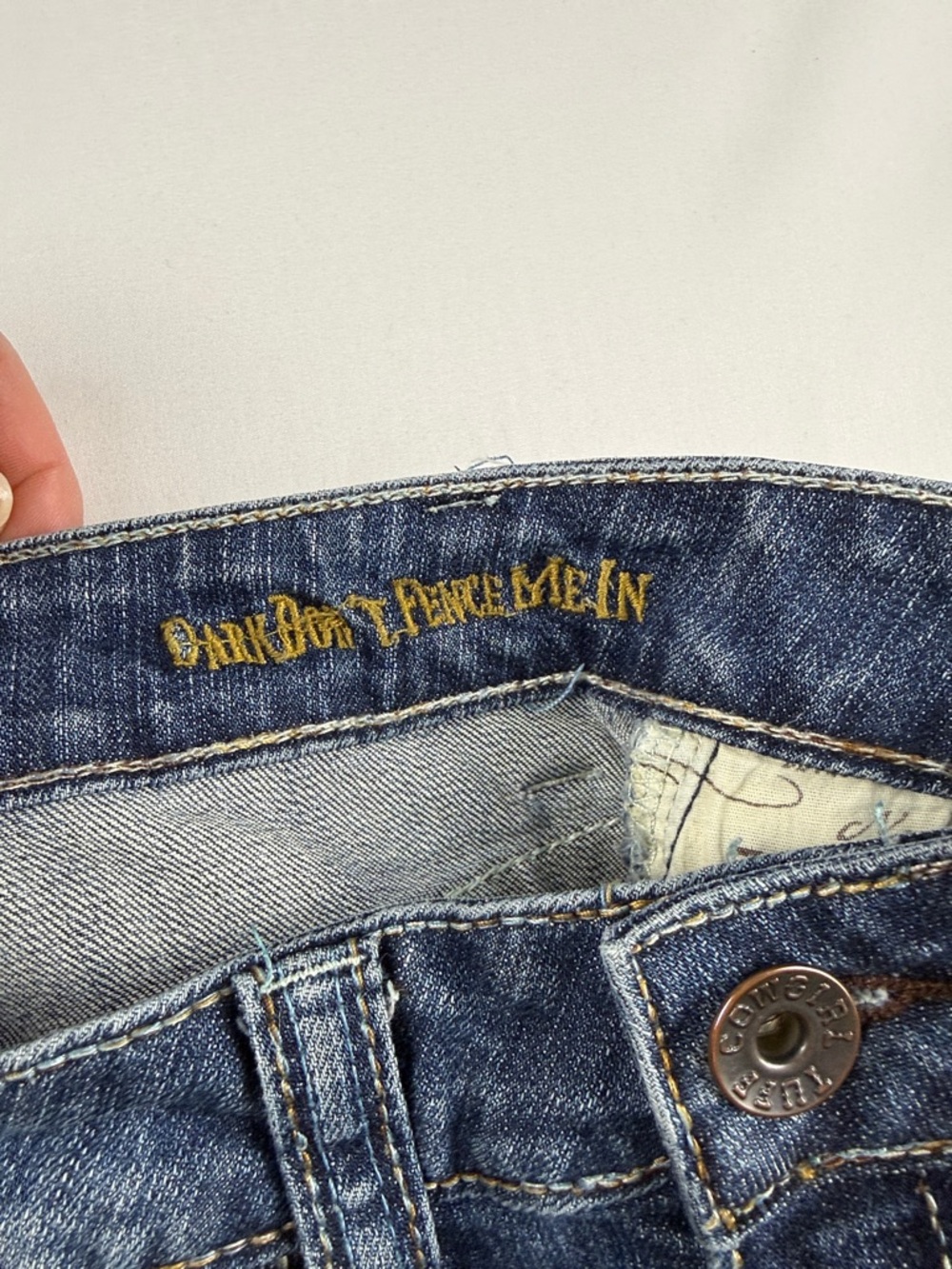 Cowgirl Tuff Bootcut Jeans – Size 27 (Excellent Condition) - Picture 10 of 13